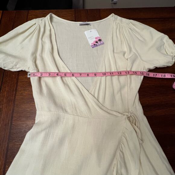 NWT Dainty Hooligan Boho Let It Play Out Cream Wrap Dress Size Small - Picture 7 of 14